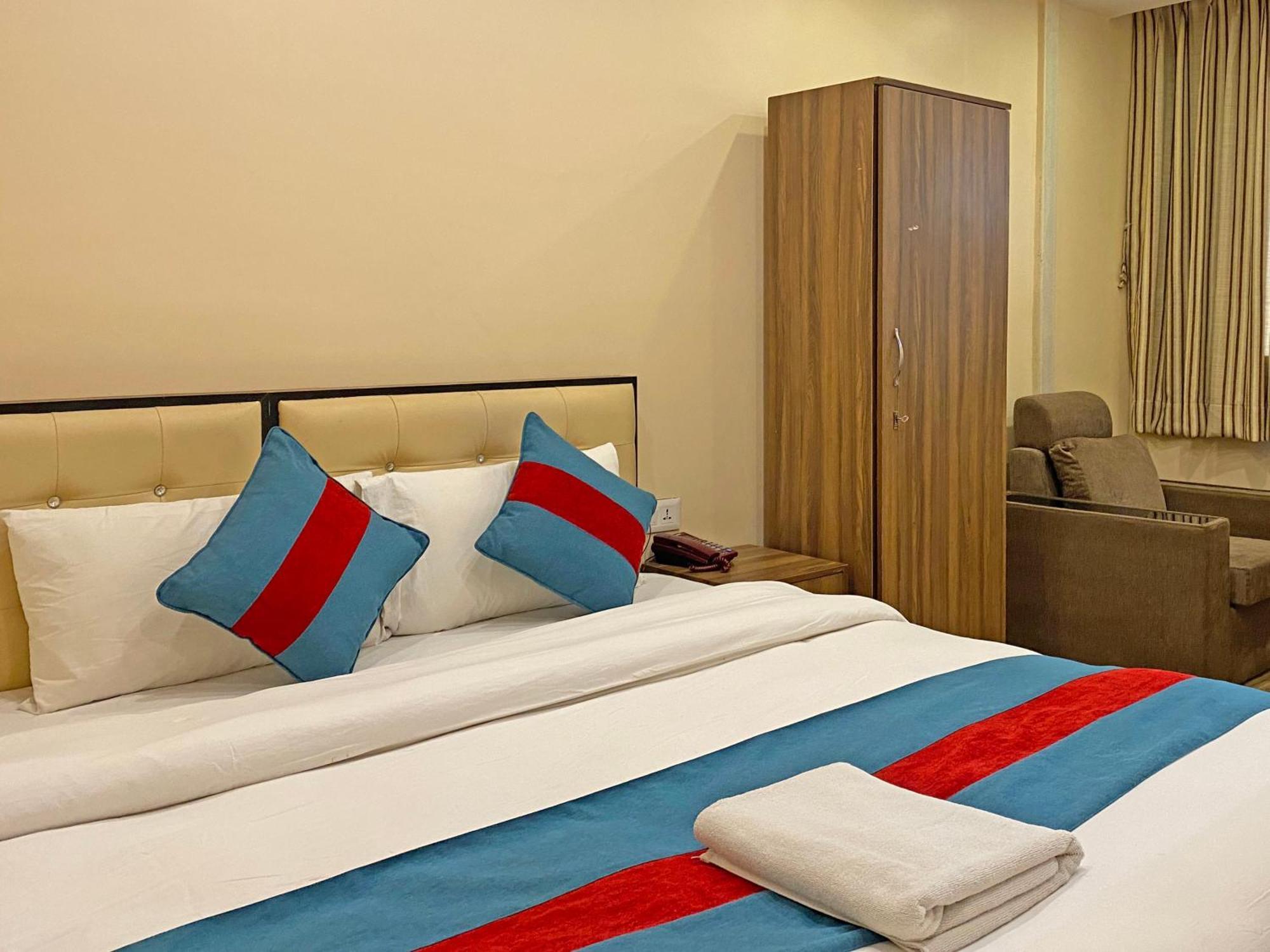 Hotel Airport Holiday Κατμαντού Εξωτερικό φωτογραφία
