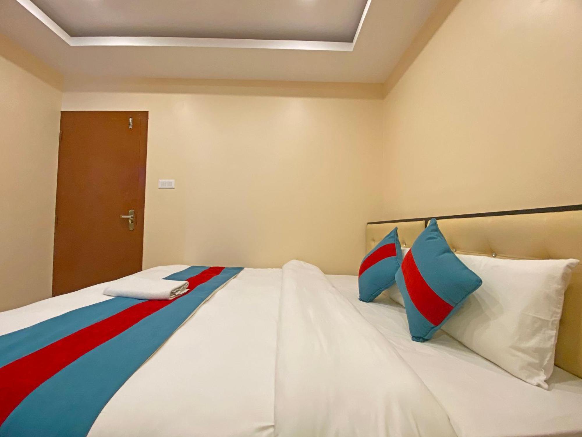 Hotel Airport Holiday Κατμαντού Εξωτερικό φωτογραφία