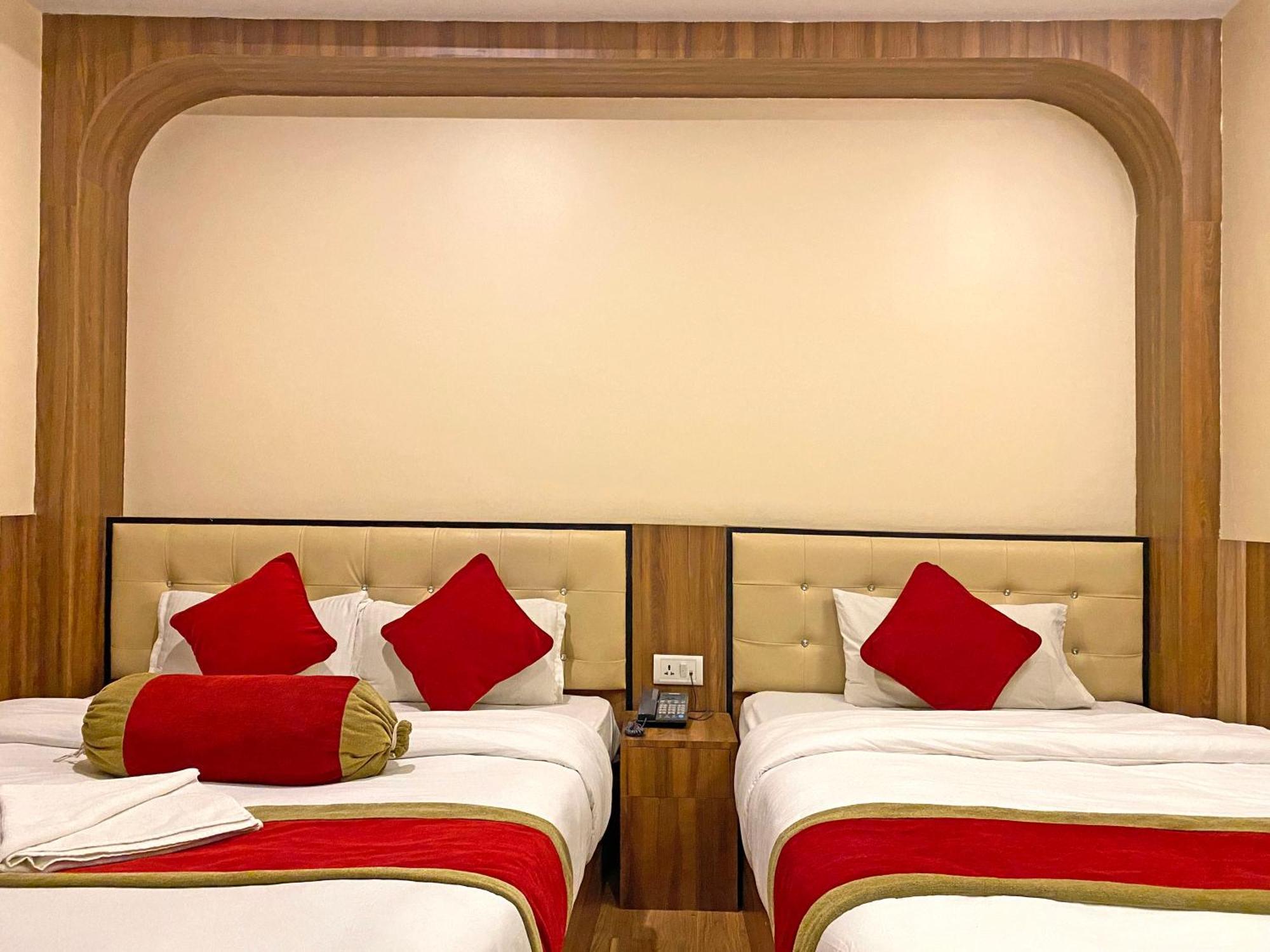Hotel Airport Holiday Κατμαντού Εξωτερικό φωτογραφία