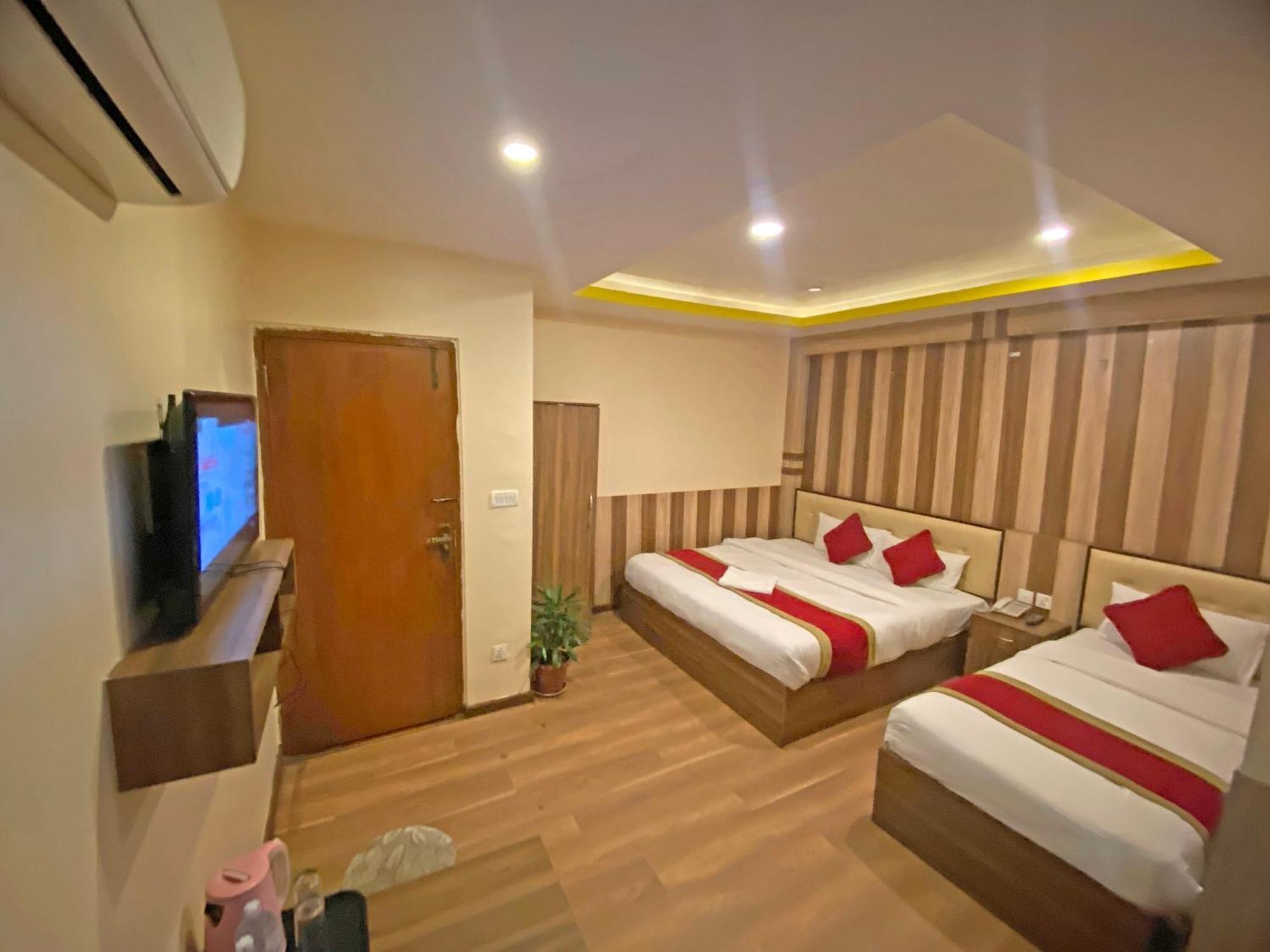 Hotel Airport Holiday Κατμαντού Εξωτερικό φωτογραφία